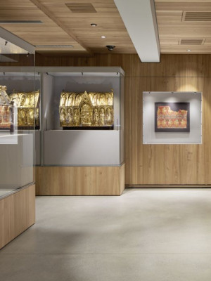 499-gasser-schreinerei-oeffentlichebauten-domschatzmuseum-chur-03