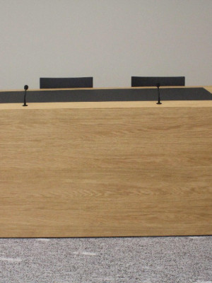 507-gasser-schreinerei-oeffentlichebauten-grossrat-chur-medienkorpus-02