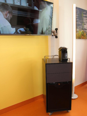 509-gasser-schreinerei-oeffentlichebauten-kantonsspital-esspressoboy-01